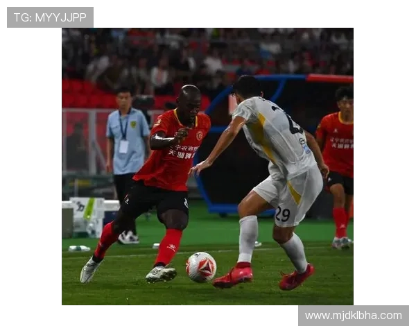 足球比赛中的头球技术与防守技巧