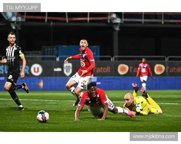 里尔重夺法甲冠军主教练功不可没