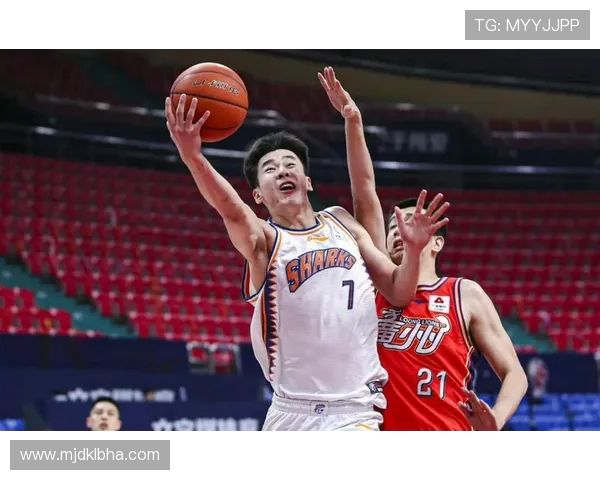 广东体育直播CBA与上海足球赛事同步