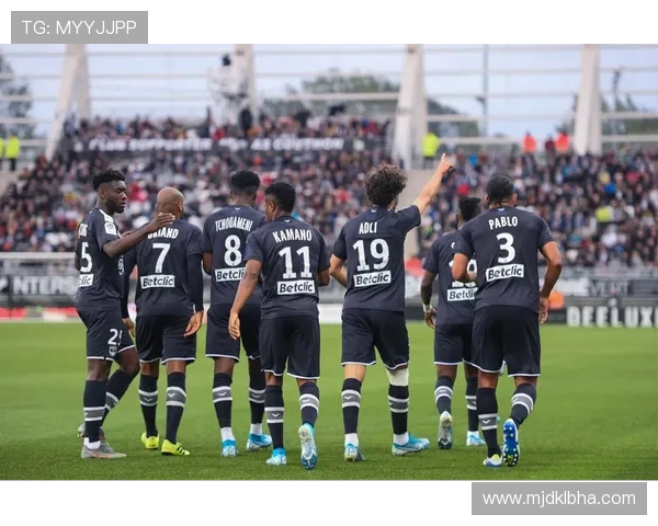 法甲经典比赛战术布置解析与赛后复盘