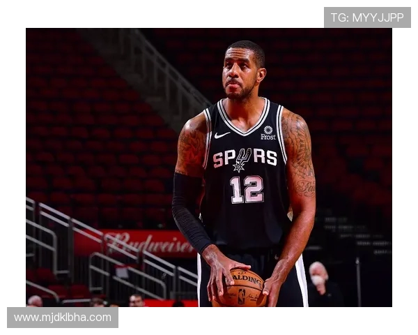 兰德尔今日表现惊艳杨瀚森无奈倒地展现刚柔并济的对抗魅力