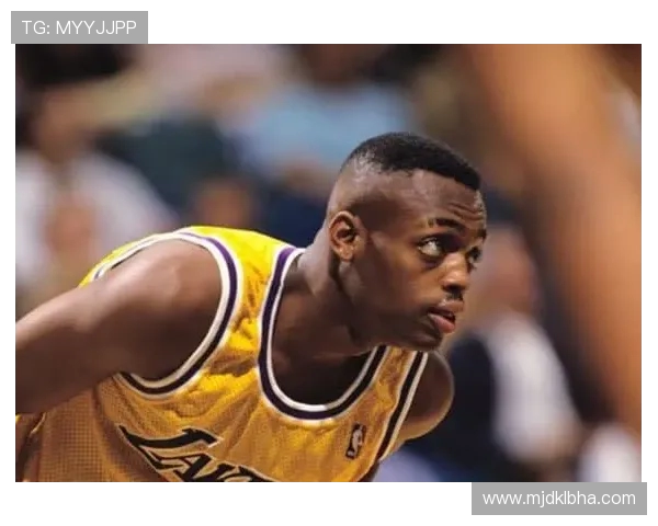 历史上的今天:甜瓜加盟尼克斯JR史诗般三分助力球队逆转大帅激战指环王 历史上的今天:甜瓜加盟尼克斯JR史诗般三分助力球队逆转大帅激战指环王