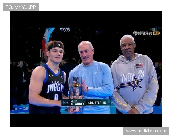 2018年NBA扣篮大赛：新秀对阵卫冕冠军的巅峰对决